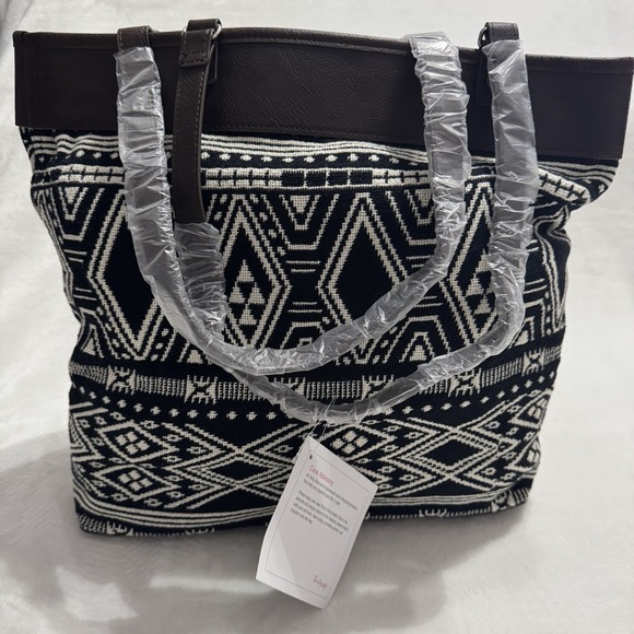 thirty-one Handbags - Thirty One Jewel Tote Bag Black White Tribal Knit Faux Leather Shoulder Bag